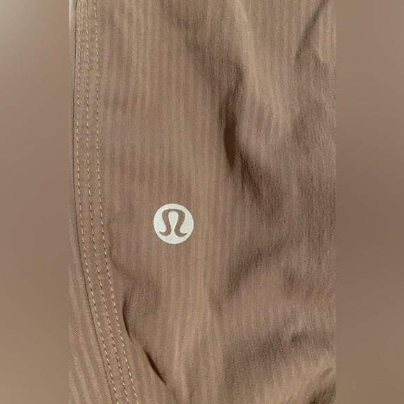 LULULEMON LIGHT BROWN CAPRI JOGGERS - Picture 4 of 4